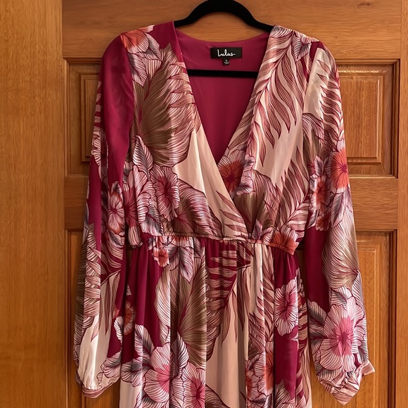 Lulu’s Floral Maxi Dress - Picture 2 of 6